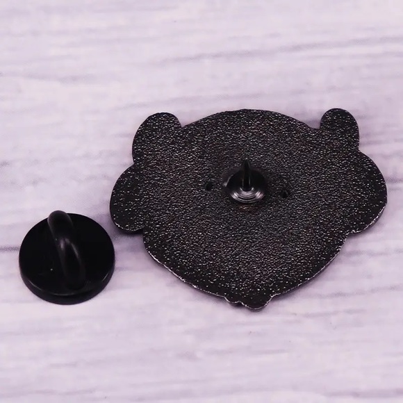 Rocky and Bullwinkle Enamel Pin Classic Retro Cartoon TV Moose Squirrel Badge - Picture 4 of 7